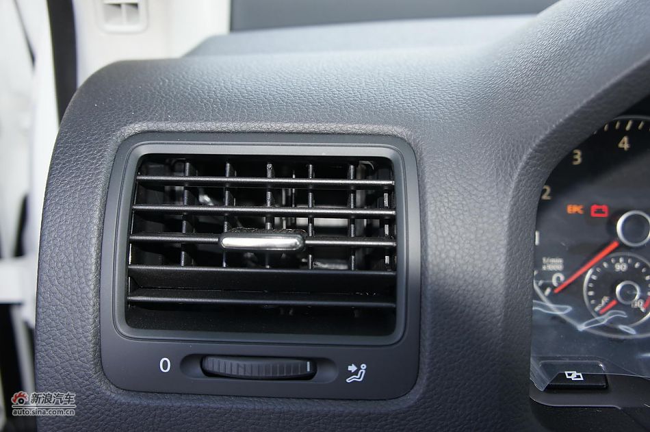 速腾1.8T豪华型5速手动