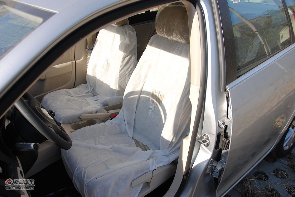 2011款速腾1.6L手动时尚型