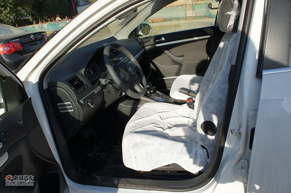 2011款速腾1.6L自动舒适型