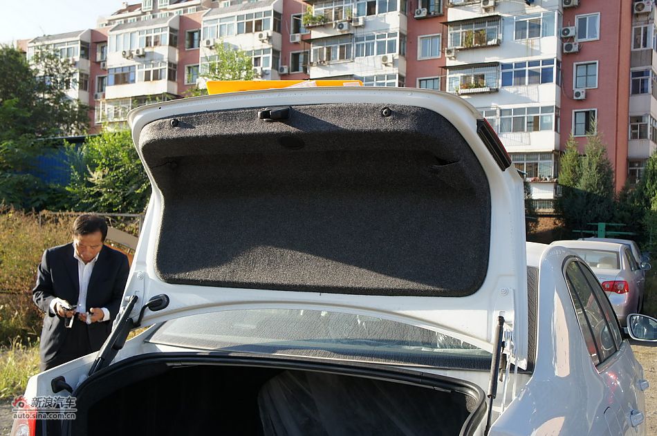 2011款速腾1.6L自动舒适型