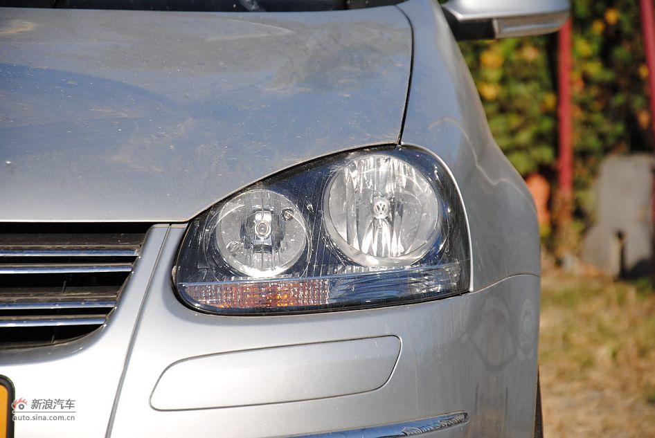 2011款速腾1.6L手动时尚型