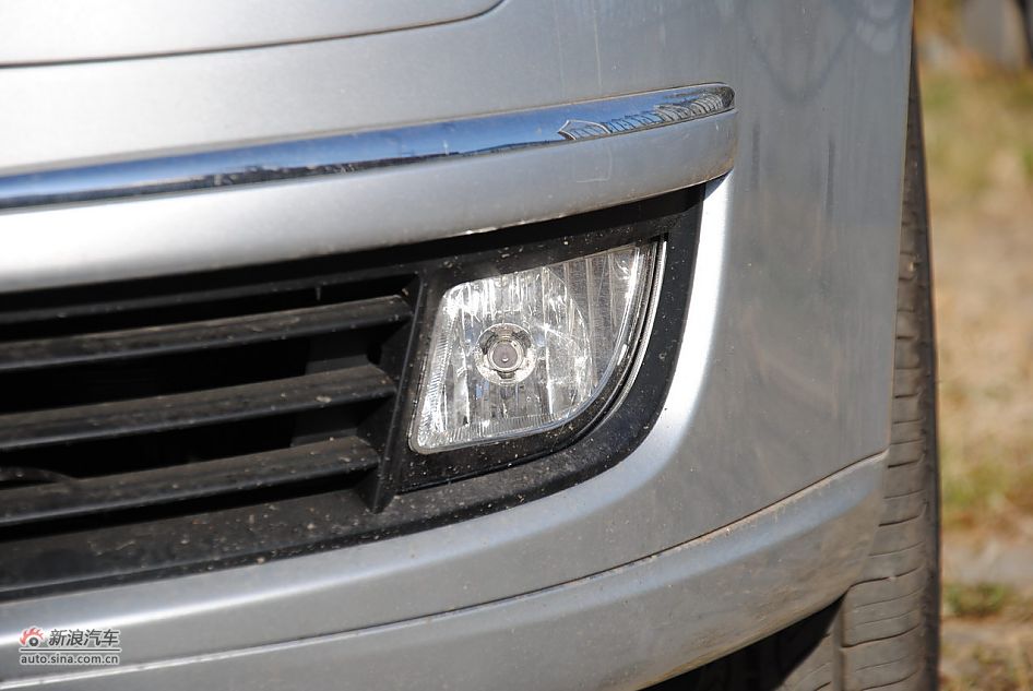 2011款速腾1.6L手动时尚型