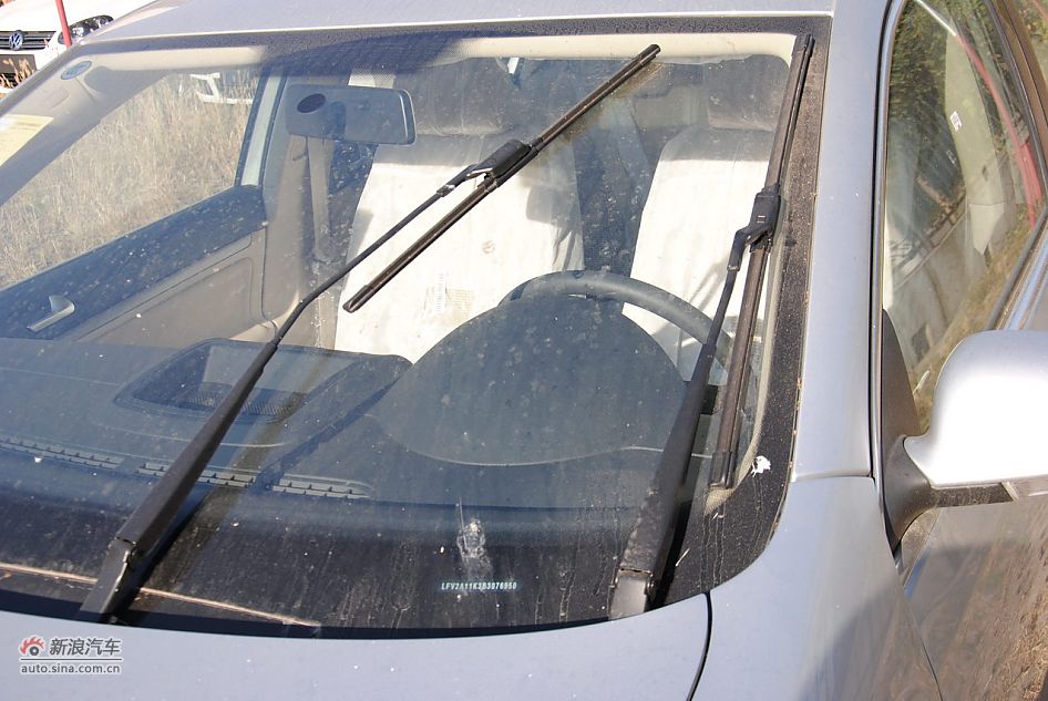 2011款速腾1.6L手动时尚型