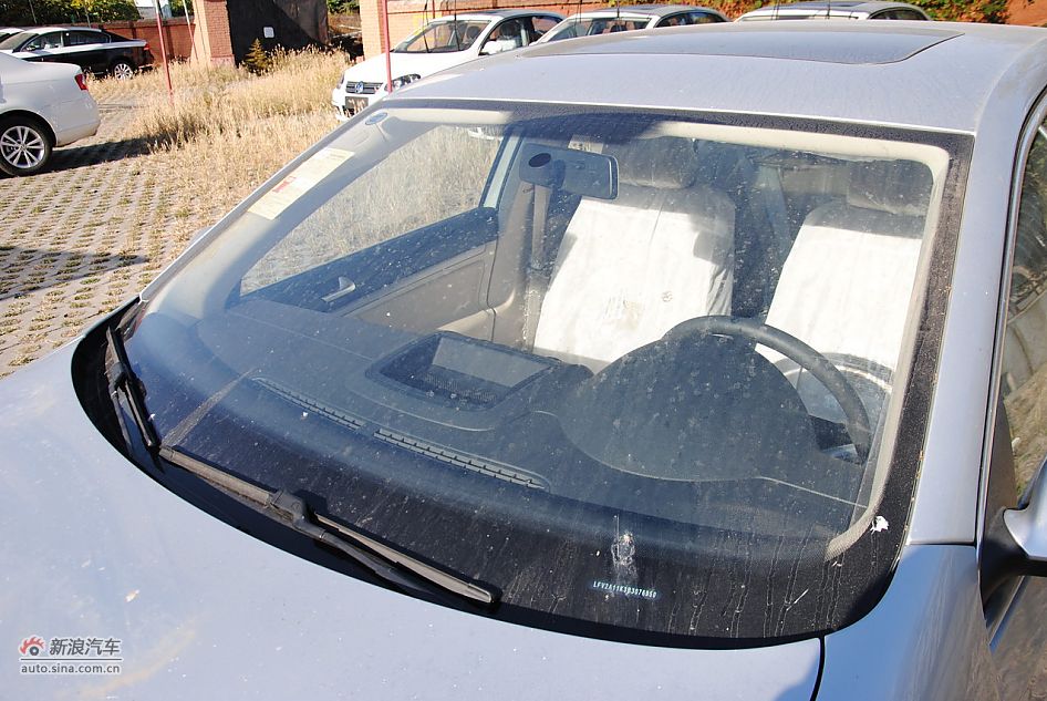 2011款速腾1.6L手动时尚型