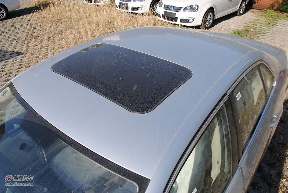 2011款速腾1.6L手动时尚型