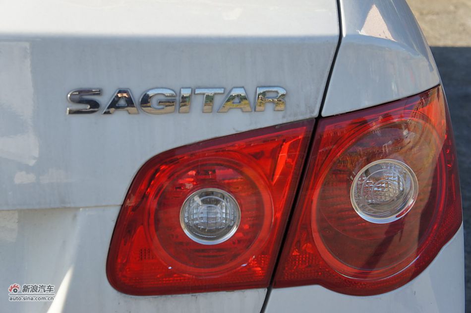 2011款速腾1.6L自动舒适型