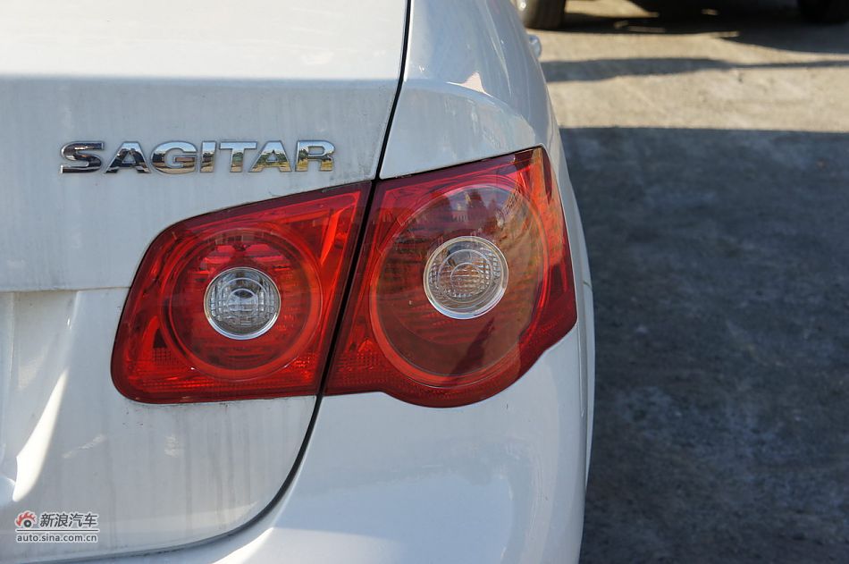 2011款速腾1.6L自动舒适型