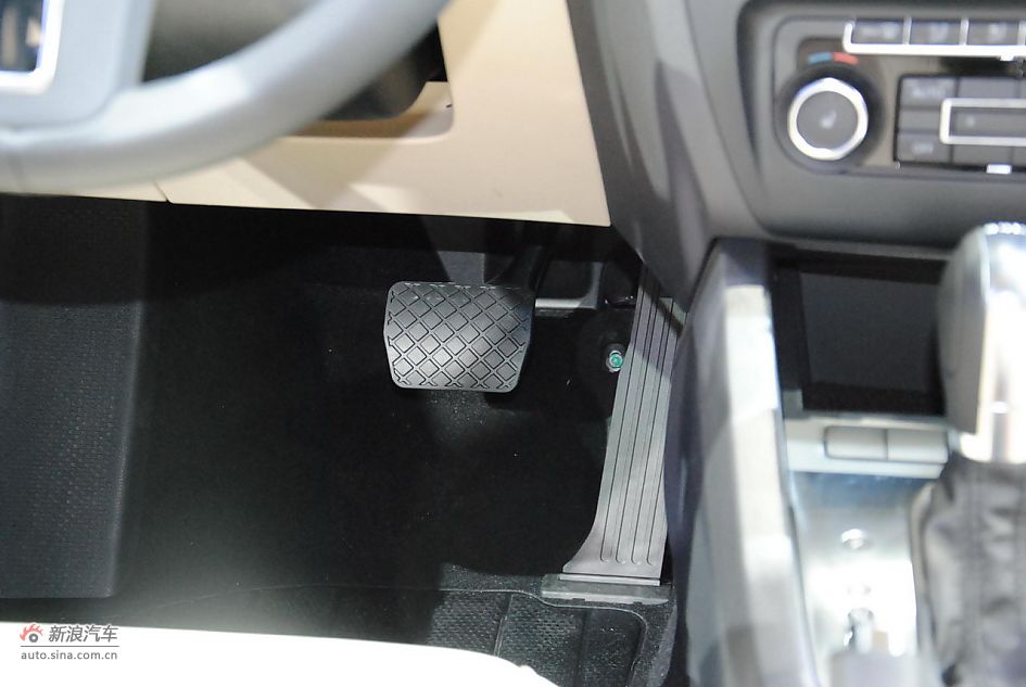 一汽大众2012款新速腾