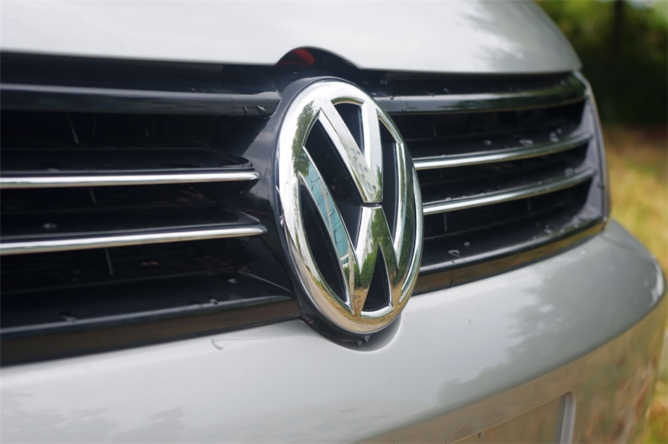 2012款速腾1.6L手动时尚型