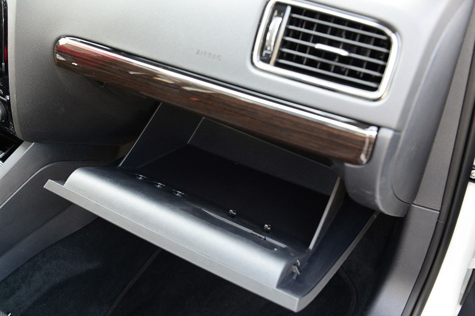 2015款 280TSI 自动旗舰型 内饰