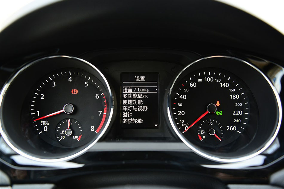 2015款 280TSI 自动旗舰型 内饰