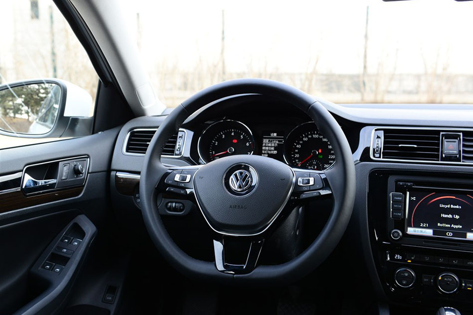 2015款 280TSI 自动旗舰型 内饰