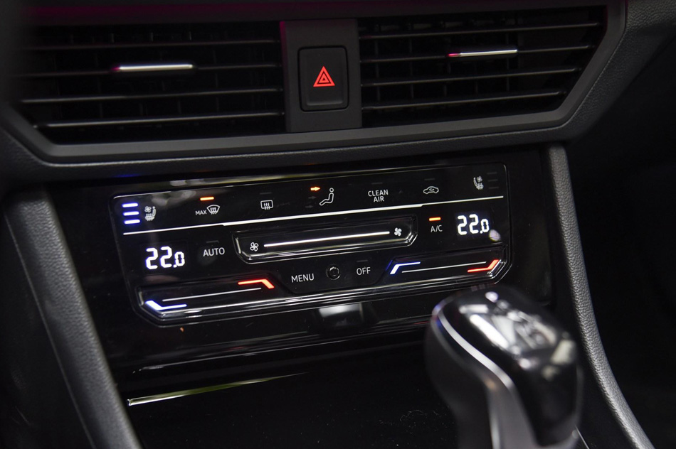 2019款 280TSI DSG旗舰型 内饰