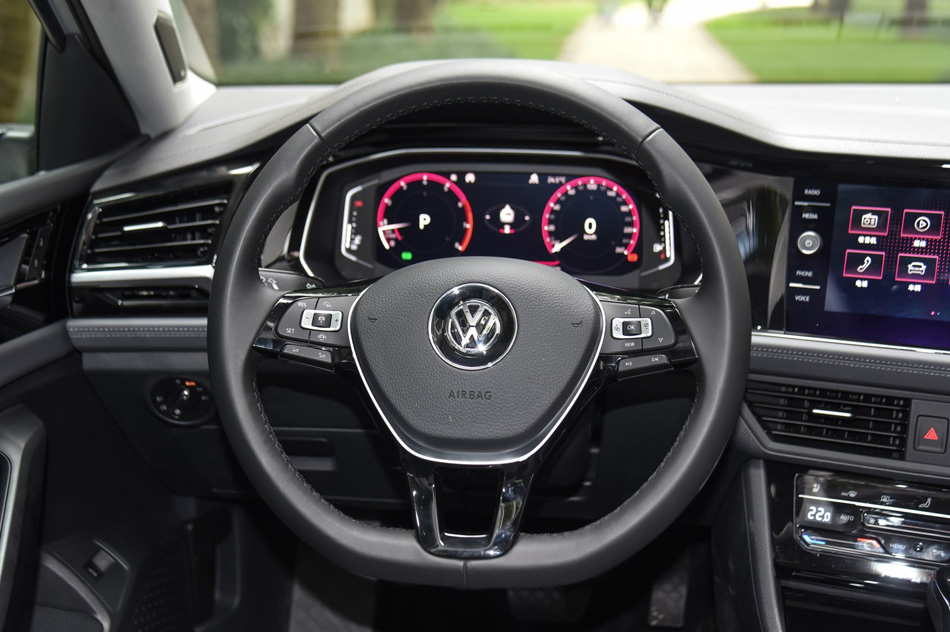 2019款 280TSI DSG旗舰型 内饰