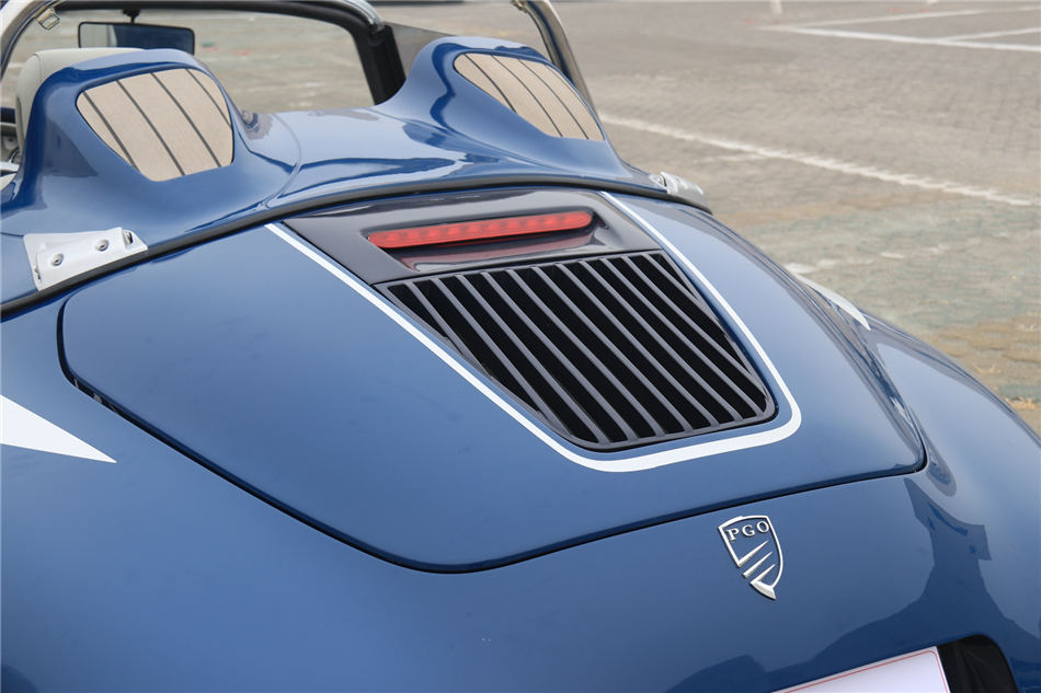 2018 ŷ PGO Cevennes 