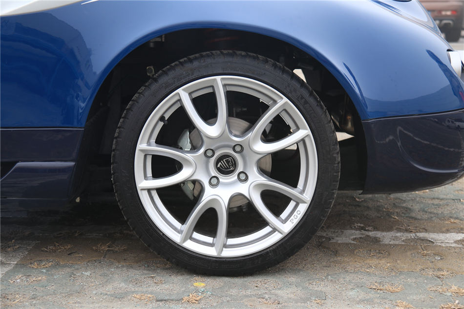 2018 ŷ PGO Cevennes 