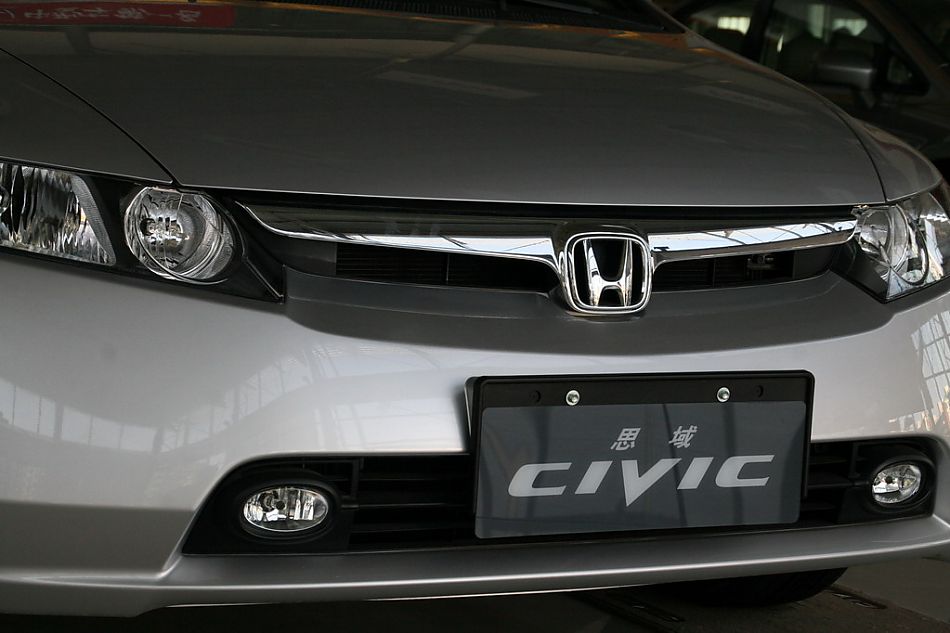 东风本田CIVIC前脸