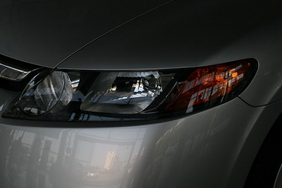 东风本田CIVIC前大灯