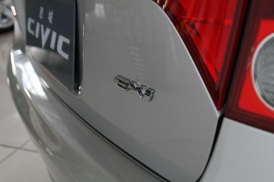 东风本田CIVIC尾部细节