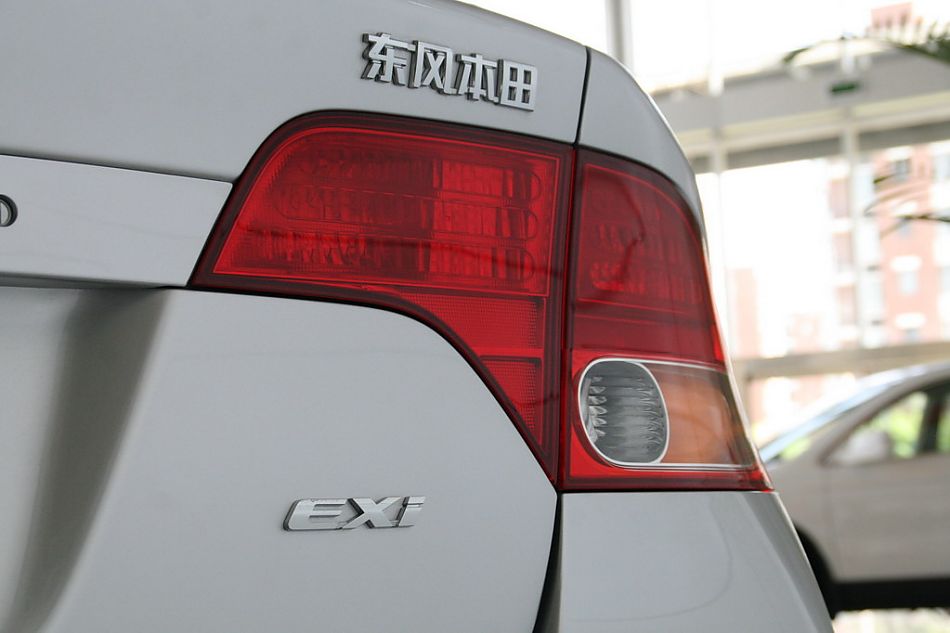 东风本田CIVIC尾灯