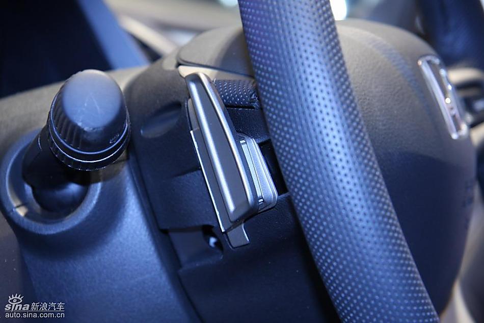东风本田新思域上市现场内饰实拍图