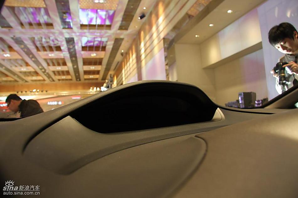 东风本田新思域上市现场内饰实拍图