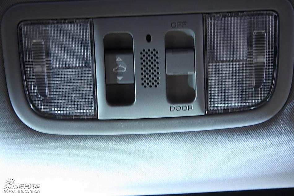 东风本田新思域上市现场内饰实拍图