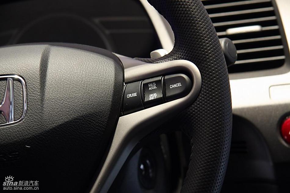 东风本田新思域上市现场内饰实拍图