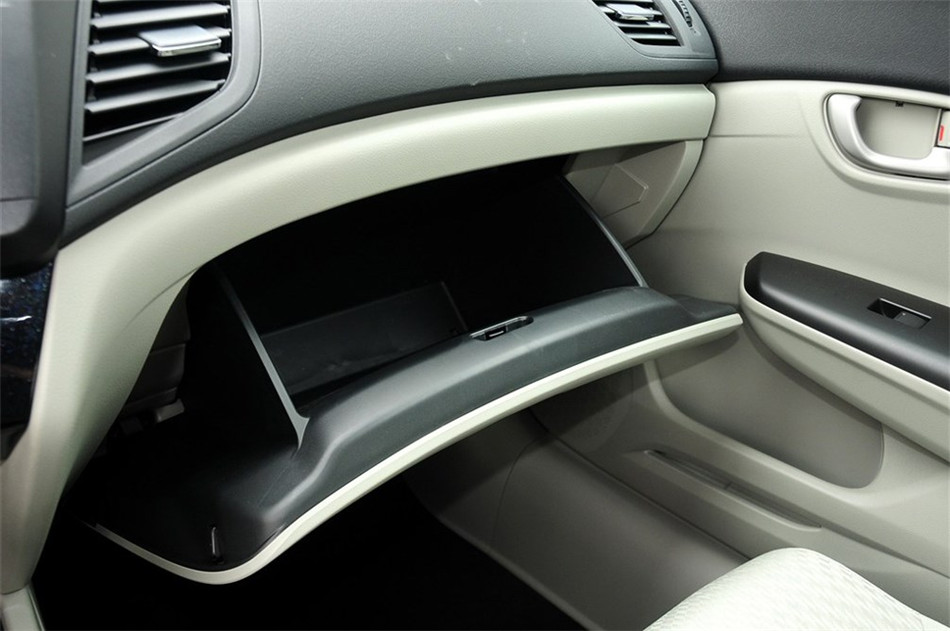 2014款 1.8L AT 经典版 内饰