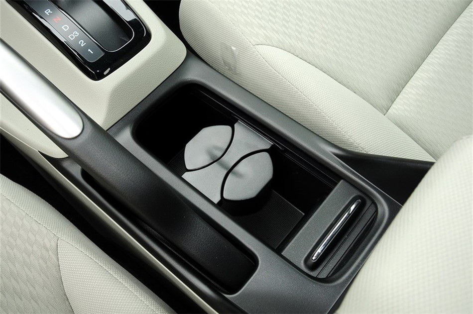 2014款 1.8L AT 经典版 内饰