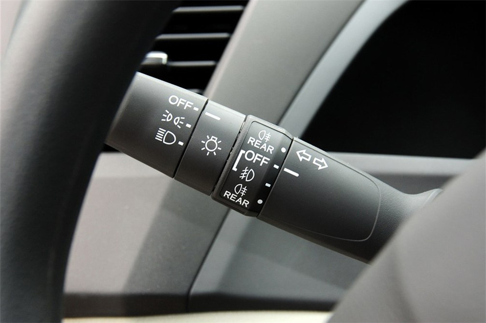 2014款 1.8L AT 经典版 内饰