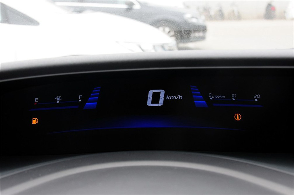 2014款 1.8L AT 经典版 内饰