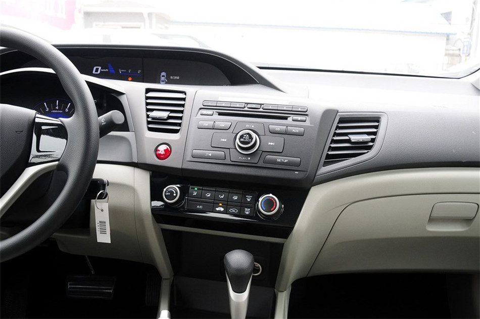 2014款 1.8L AT 经典版 内饰