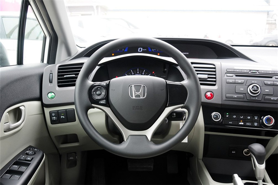 2014款 1.8L AT 经典版 内饰