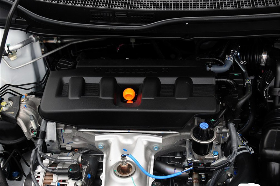 2014款 1.8L AT 经典版 引擎底盘