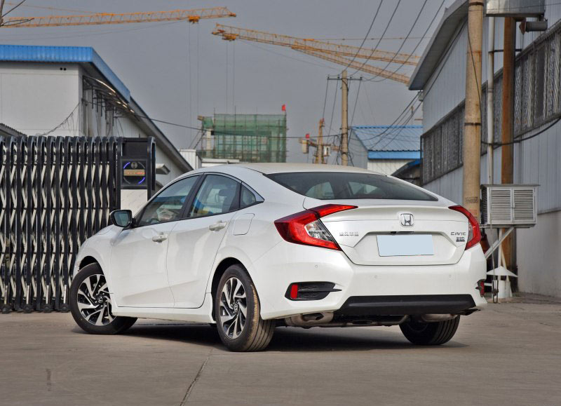 思域  2016款 220TURBO 手动豪华版 外观