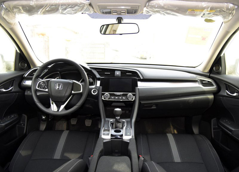 思域  2016款 220TURBO 手动豪华版 内饰