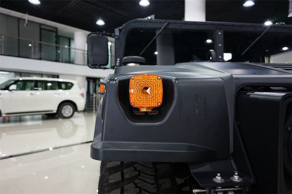 2018   Humvee C 6.2L
