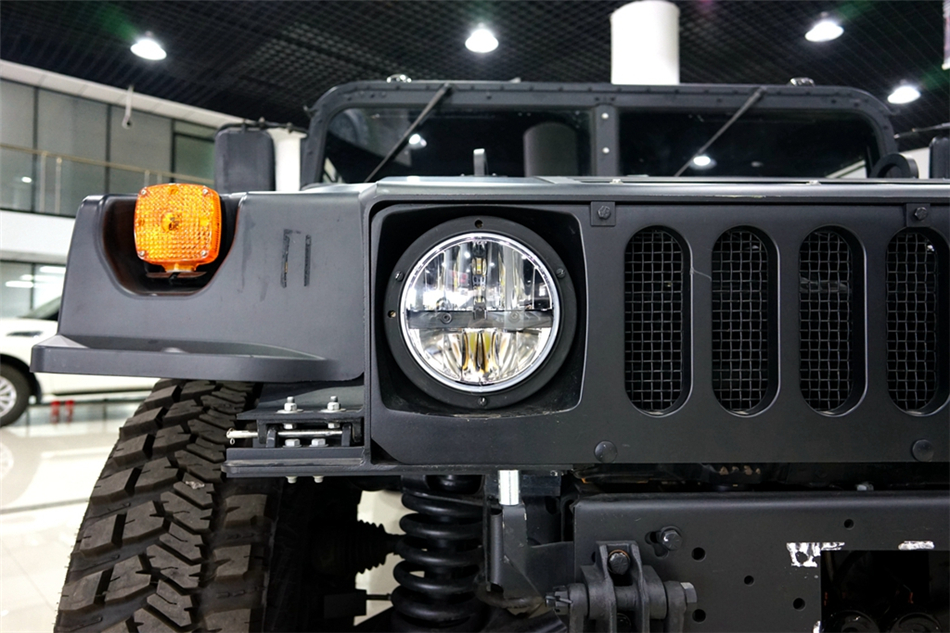 2018   Humvee C 6.2L