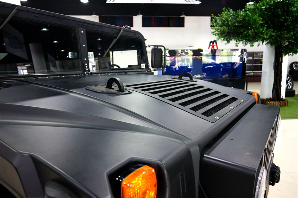 2018   Humvee C 6.2L