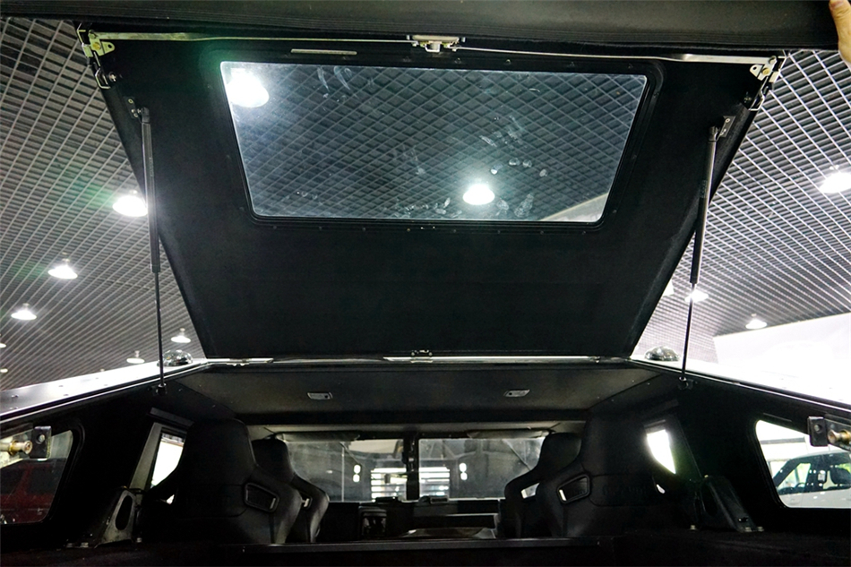 2018   Humvee C 6.2L