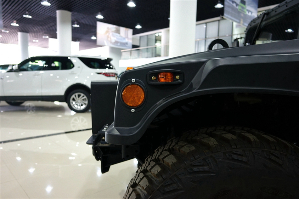 2018   Humvee C 6.2L