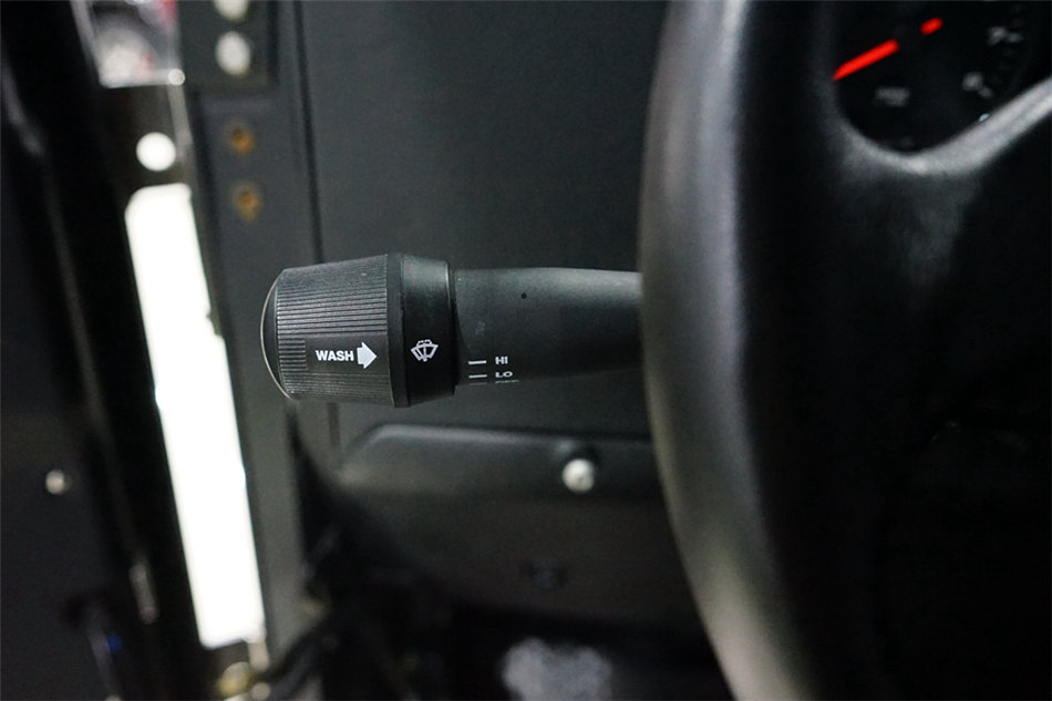 2018   Humvee C 6.2L ι