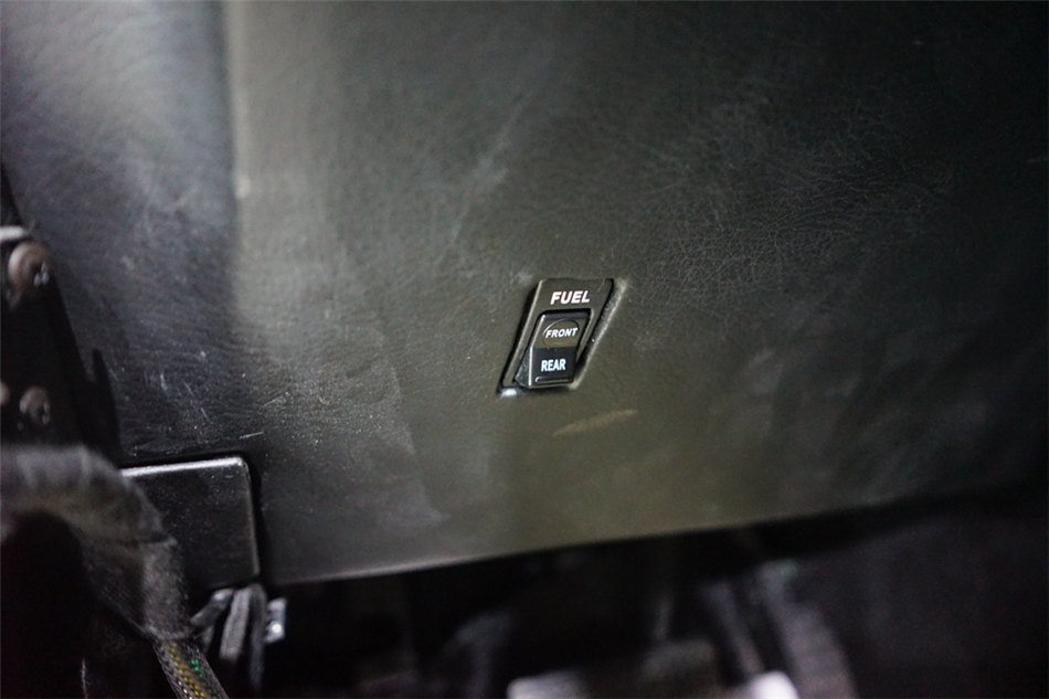 2018   Humvee C 6.2L ι