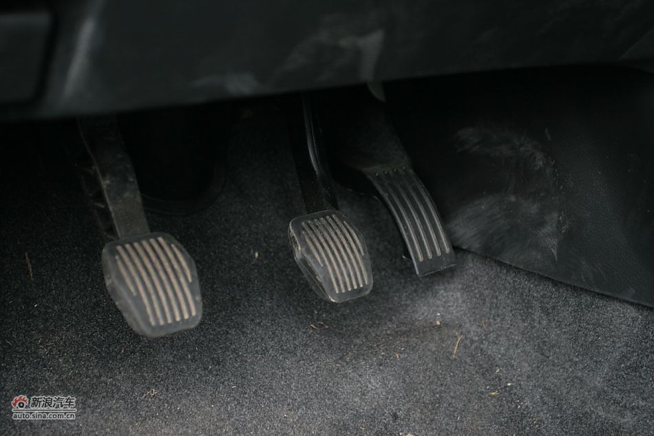 马自达3星骋2.0手动版内饰