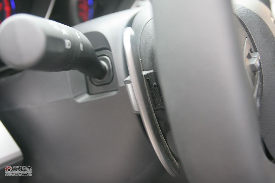 马自达3星骋内饰功能