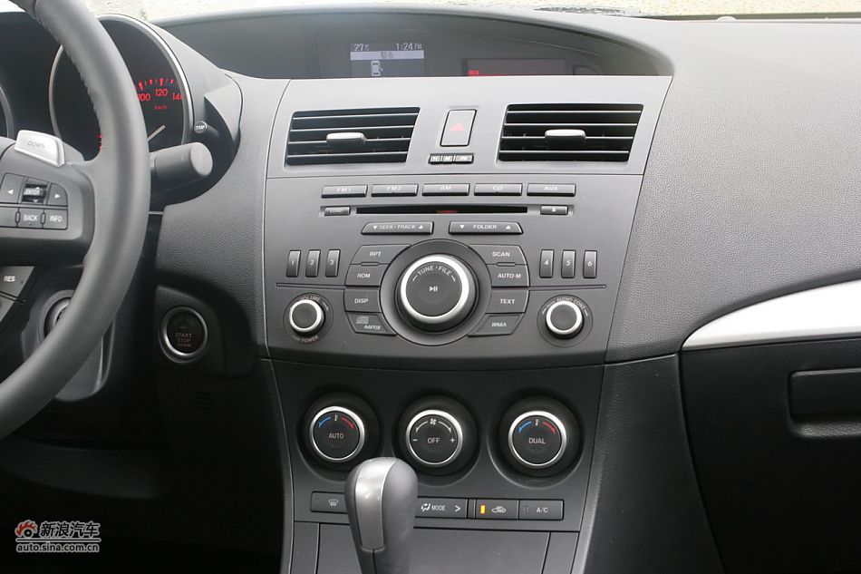 马自达3星骋内饰功能