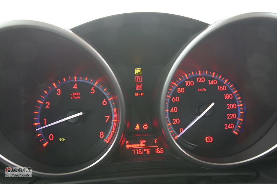 马自达3星骋内饰功能