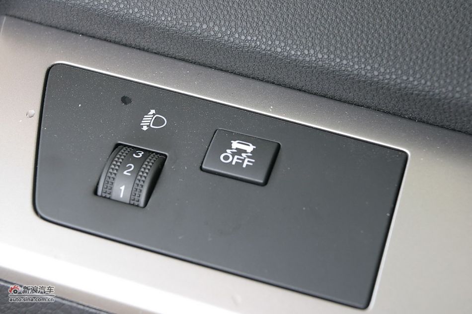 马自达3星骋内饰功能