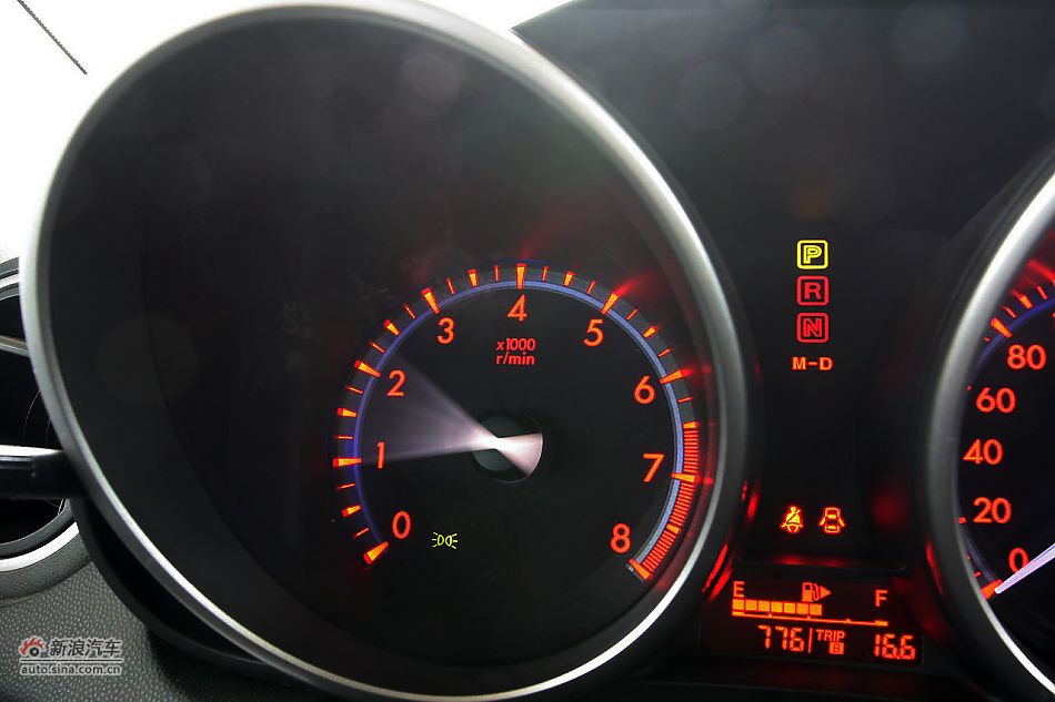 马自达3星骋内饰功能